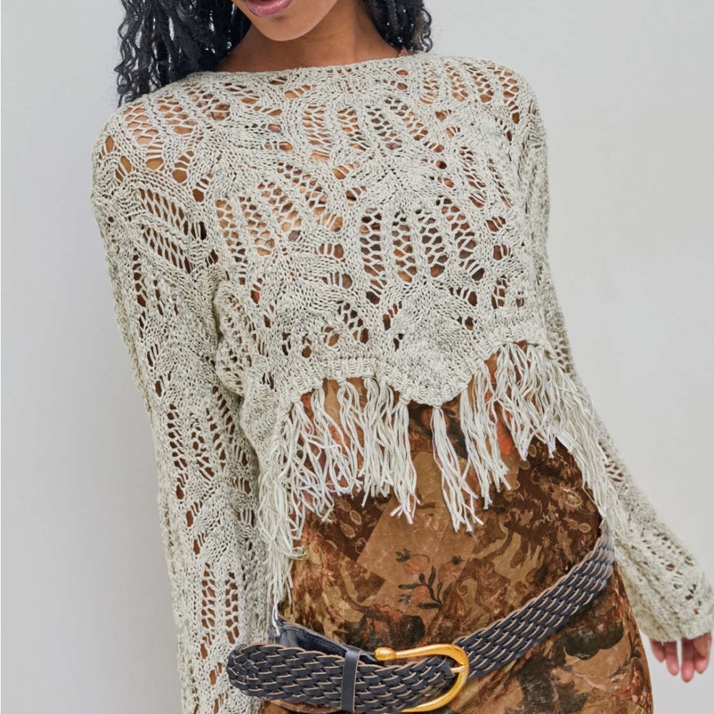CIDER - NEW - ROUND NECKLINE SOLID HOLLOW OUT TASSEL KNITTED LONG SLEEVE TOP
